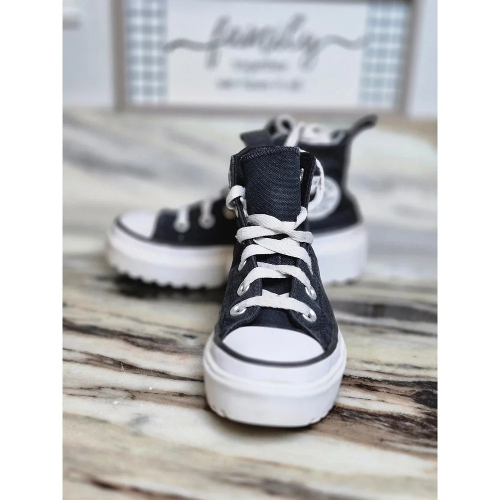 Converse Chuck Taylor All Star Lugged 2.0 Youth 12.5 Black High‎ Top Streetwear